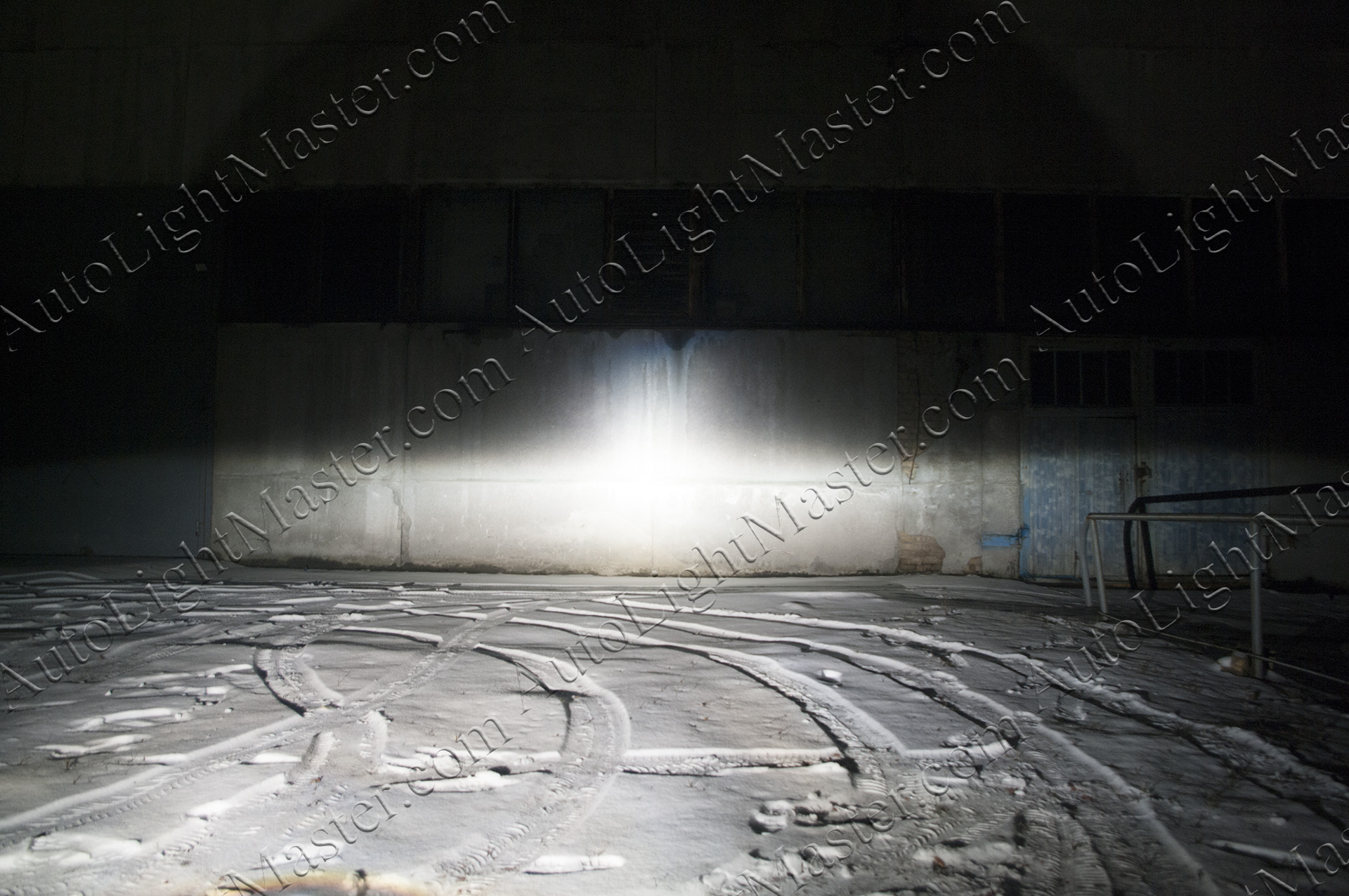 The high beam of Koito bi-xenon projectors